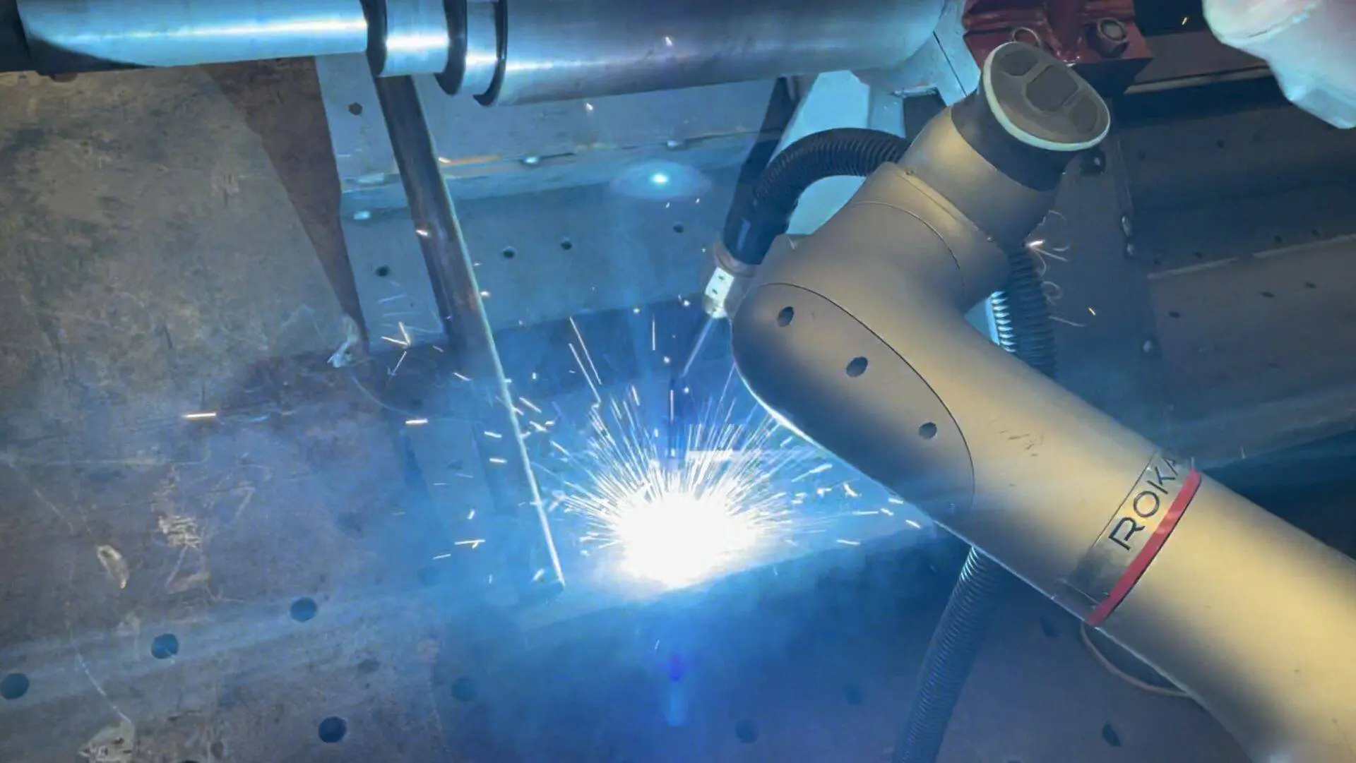 Zrzut ekranu 2025 01 5 o 16.36.10 Cobot spawalniczy