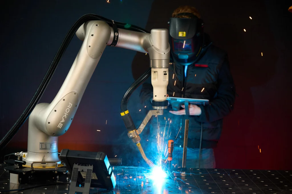 CoboWeld cobot do spawania