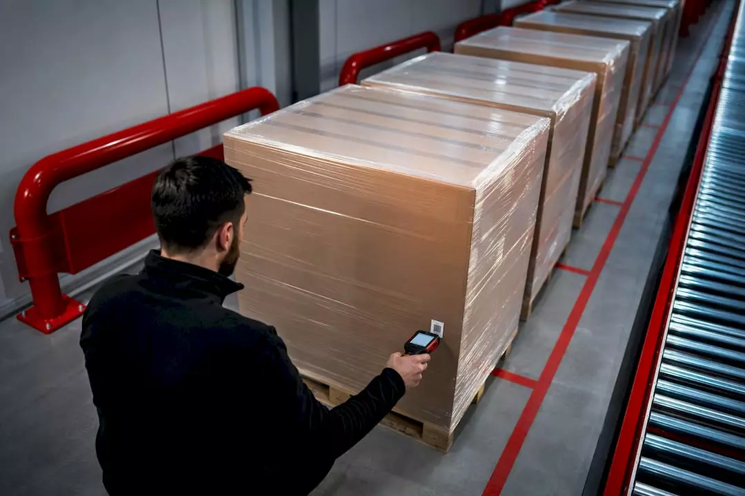 Ogranicz wycofania do palet: traceability w produkcji dla menedżerów 1 Operator zeskanował kod na palecie produkcyjnej