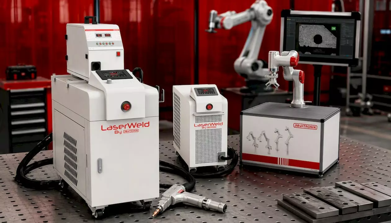 Ręczna spawarka laserowa – LaserWeld laser welder